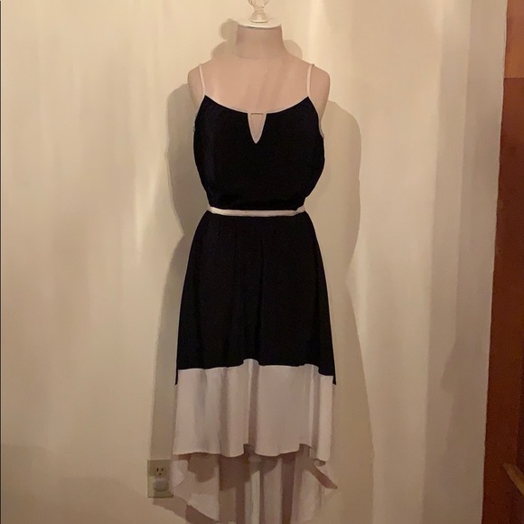 Willow & Clay Black/Cream Colorblock Midi Dress, M - Picture 12 of 16